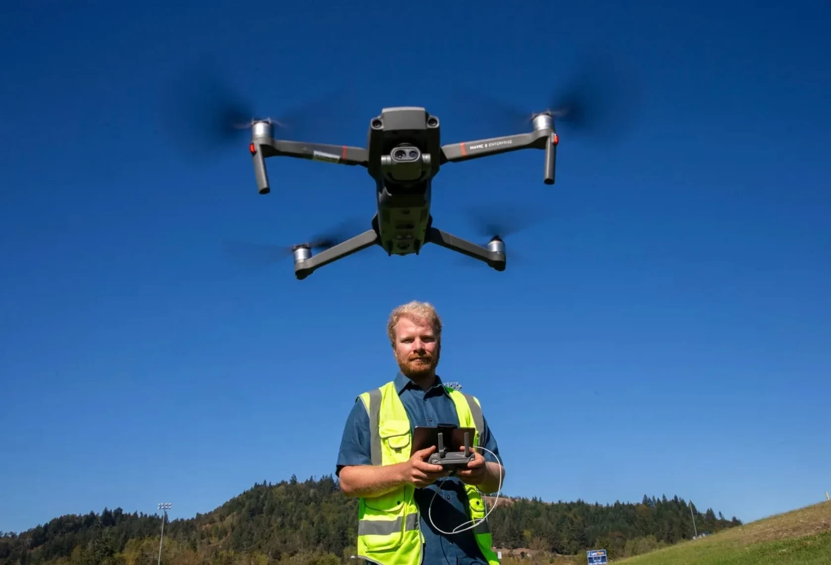 Penggunaan Drone dalam Pertanian: Panduan Lengkap untuk Pemula